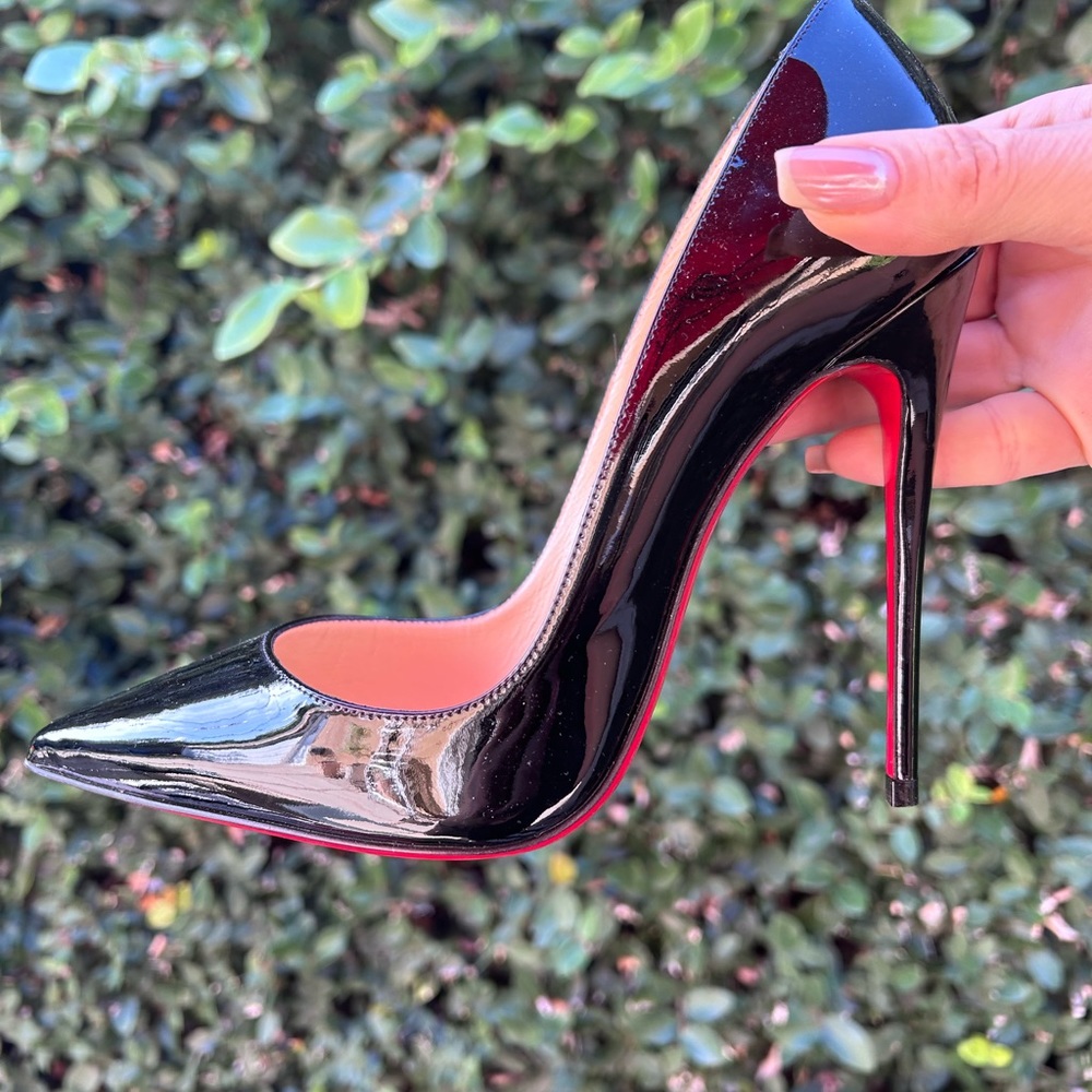 Christian Louboutin So Kate in Black